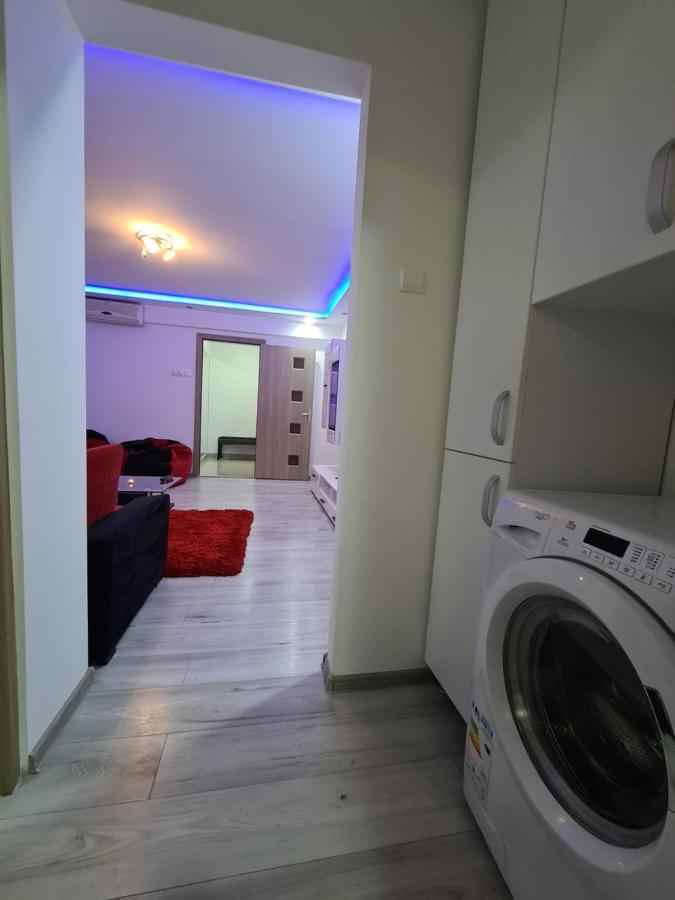 דירות חונדוארה Apartament Ultra Central 1 מראה חיצוני תמונה
