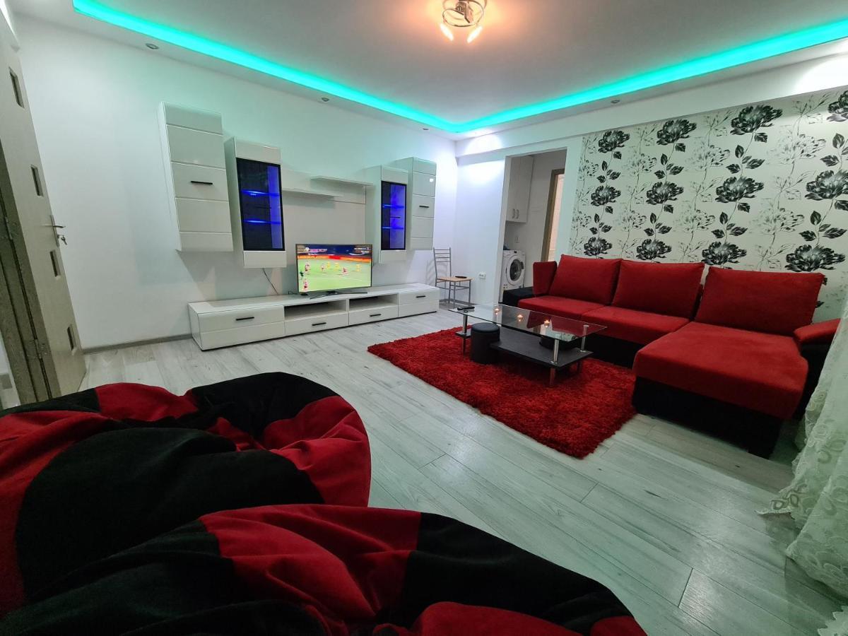 דירות חונדוארה Apartament Ultra Central 1 מראה חיצוני תמונה
