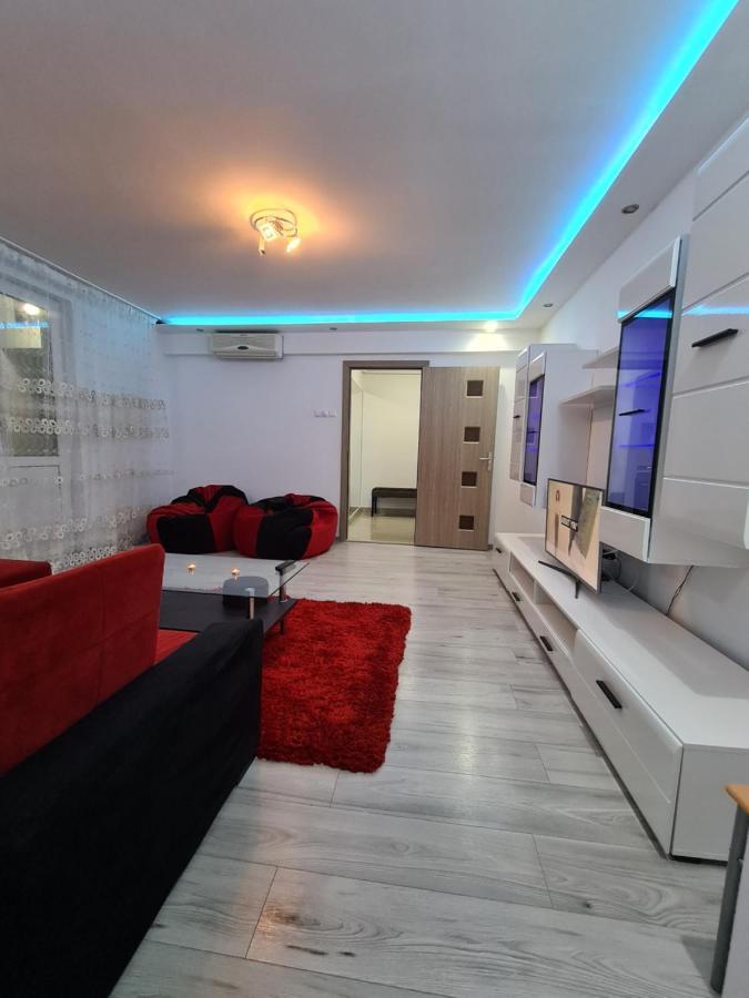 דירות חונדוארה Apartament Ultra Central 1 מראה חיצוני תמונה