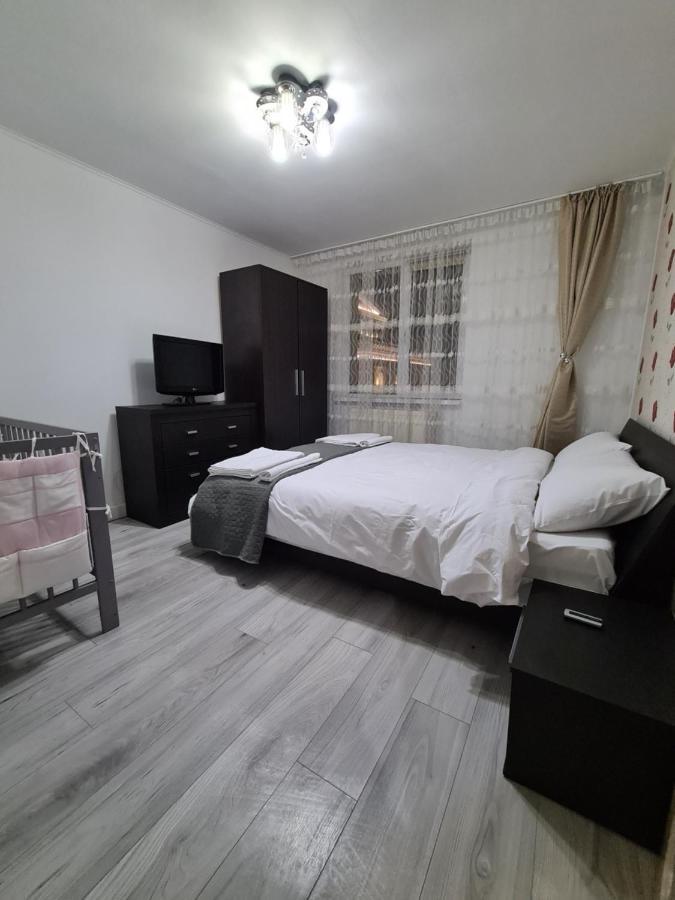 דירות חונדוארה Apartament Ultra Central 1 מראה חיצוני תמונה