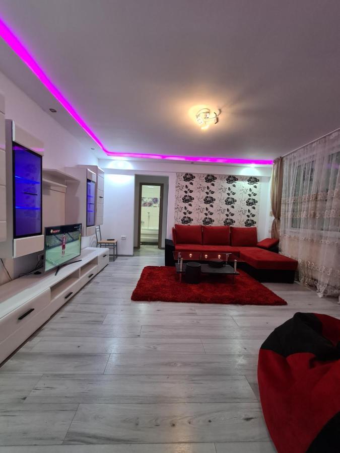 דירות חונדוארה Apartament Ultra Central 1 מראה חיצוני תמונה