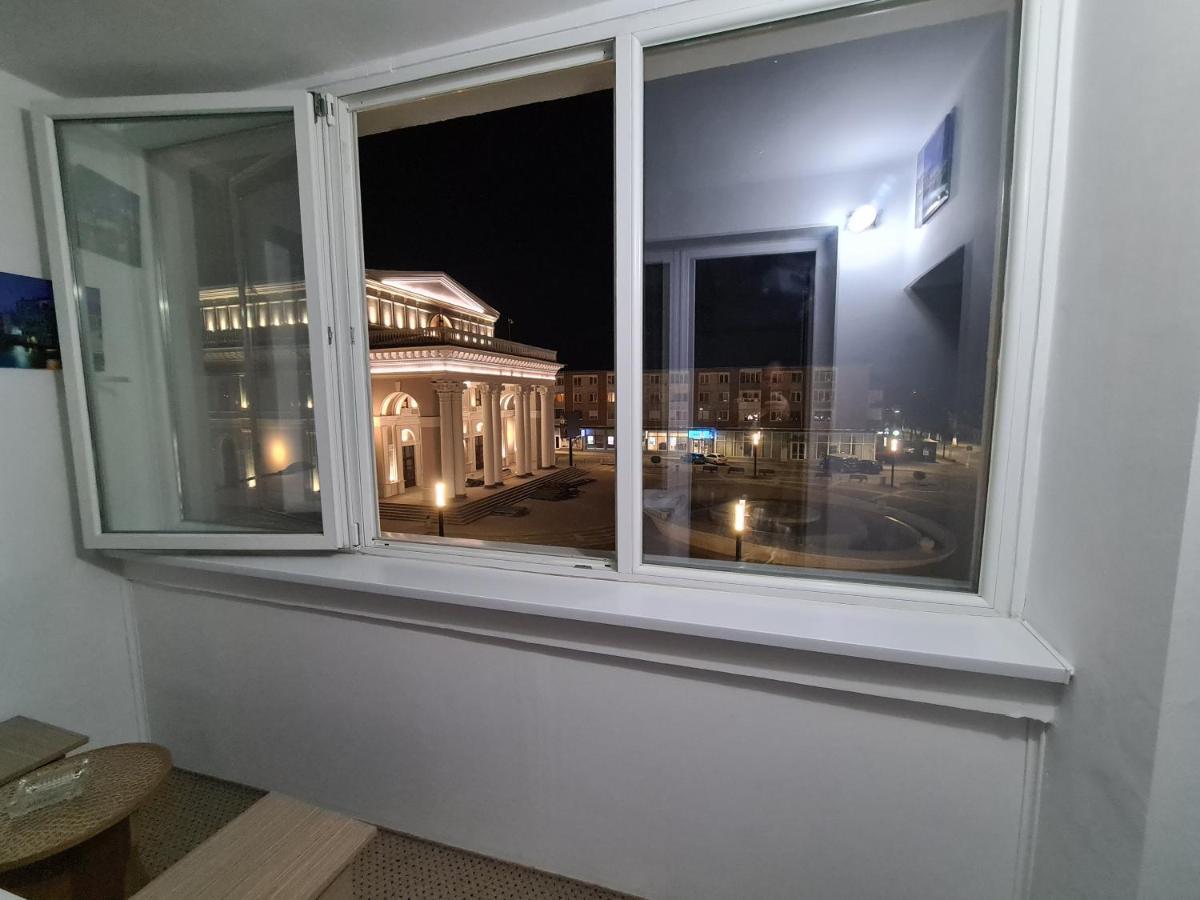 דירות חונדוארה Apartament Ultra Central 1 מראה חיצוני תמונה