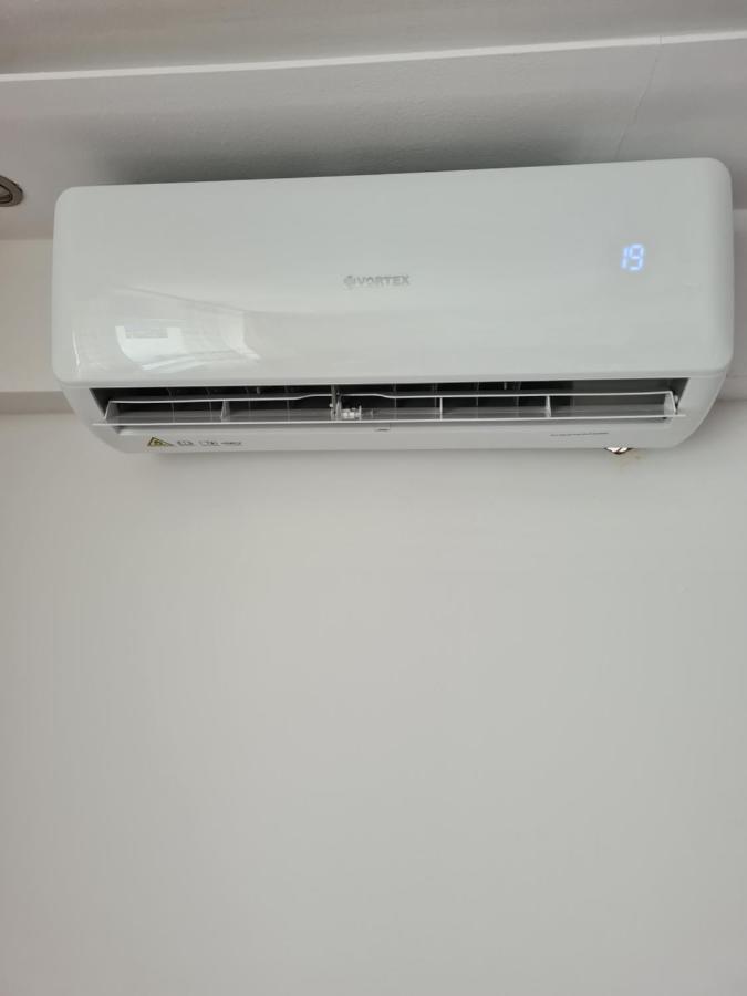 דירות חונדוארה Apartament Ultra Central 1 מראה חיצוני תמונה