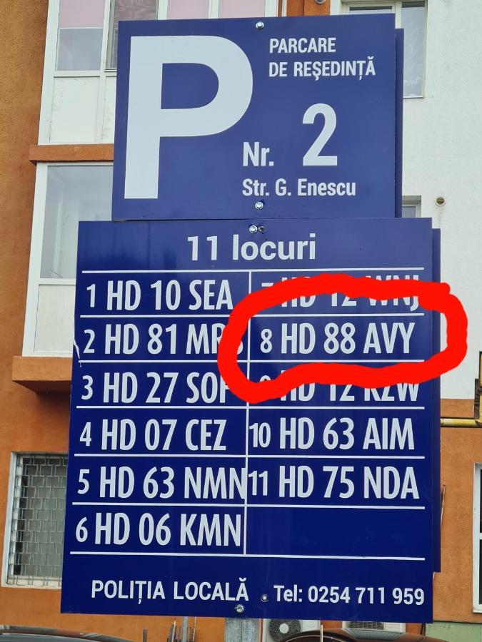דירות חונדוארה Apartament Ultra Central 1 מראה חיצוני תמונה